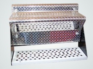 battery box for heavy duty trucks = Active Truck Parts